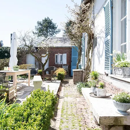 Holiday home Domaine De Saint-saturnin Morvillers-Saint-Saturnin