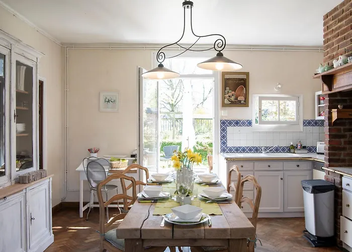 Domaine De Saint-saturnin Holiday home *