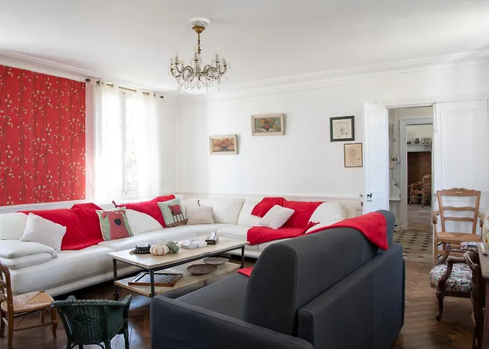 Domaine De Saint-saturnin Holiday home Morvillers-Saint-Saturnin