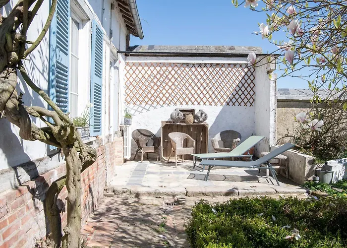 Holiday home Domaine De Saint-saturnin